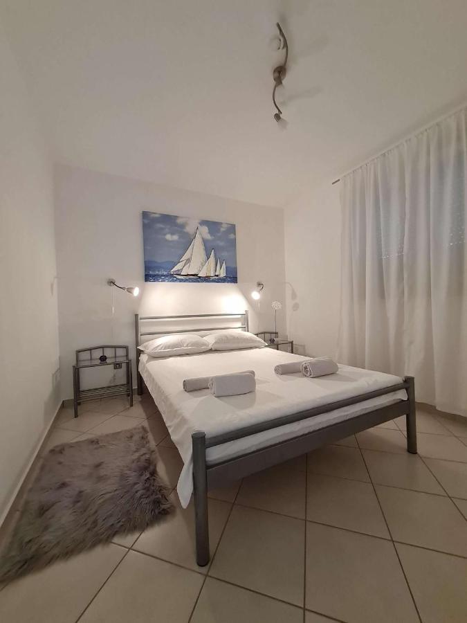 Apartmani Lovre I Zara Экстерьер фото