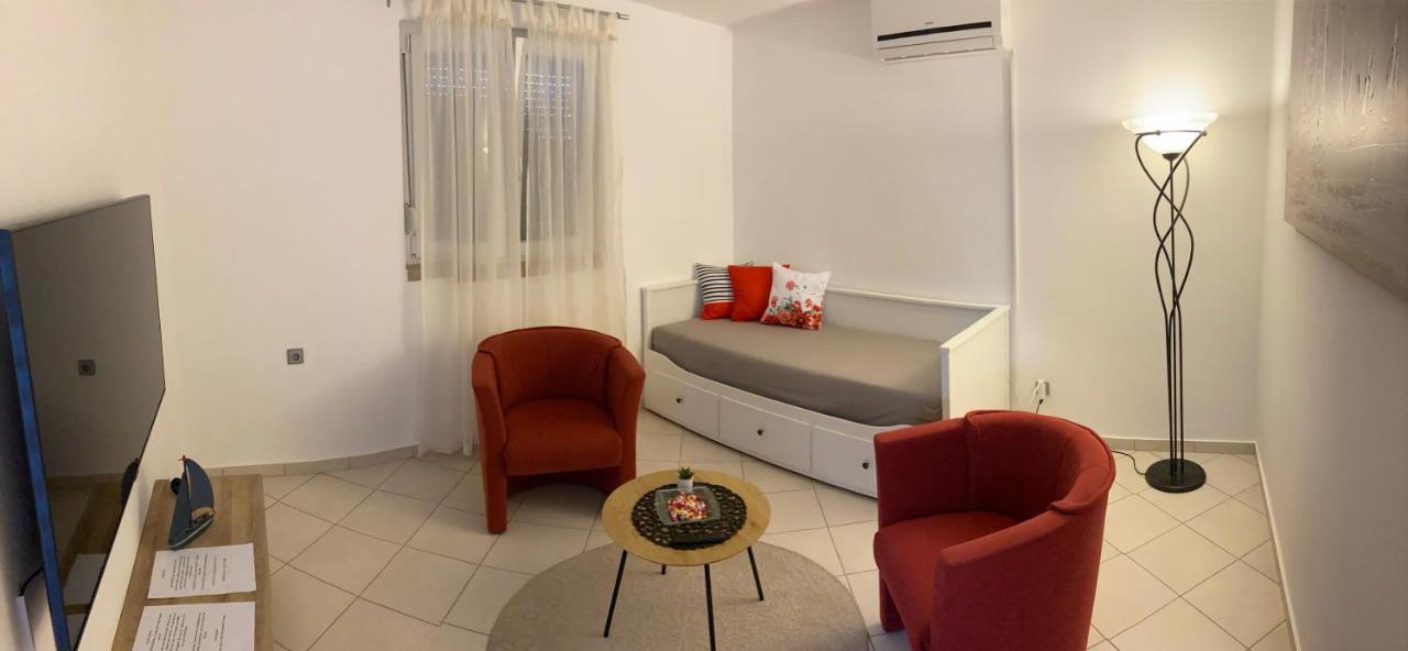 Apartmani Lovre I Zara Экстерьер фото